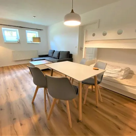 Ferienhaus Ruegenliebe 02 *